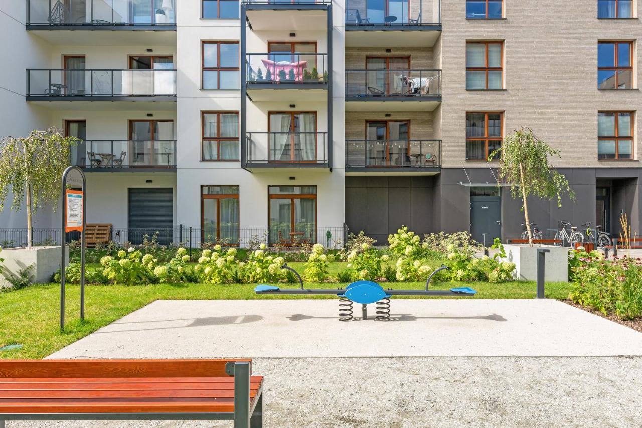 Zajezdnia Wrzeszcz Seaside & Parking By Downtown Apartments グダニスク エクステリア 写真